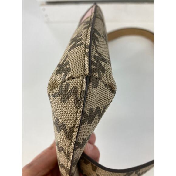 MICHAEL KORS SIGNATURE SAFFIANO LEATHER BELT BAG FANNY PACK - Picture 8 of 11